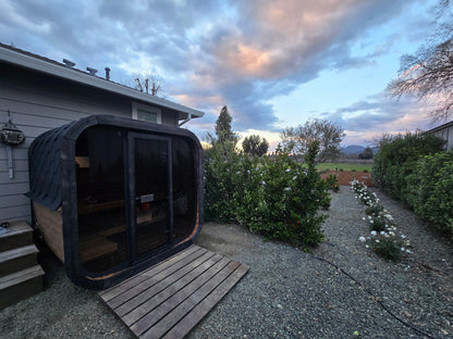 Retails- SaunaLife Model CL5G 4 Person Cube Series Outdoor Sauna Kit